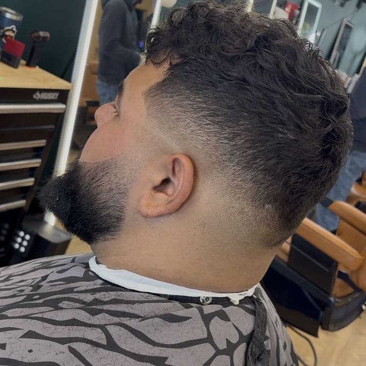Fresh fade and beard line-up at Shop 13